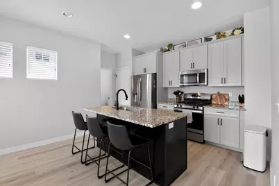 15059 S Reins Way, Bluffdale, UT 84065 - Photo 6
