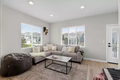 15059 S Reins Way, Bluffdale, UT 84065 - Photo 8