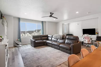 1016 W Shadow Ln, Lehi, UT 84048 - Photo 10