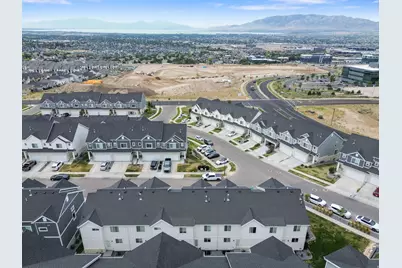 1016 W Shadow Ln, Lehi, UT 84048 - Photo 24