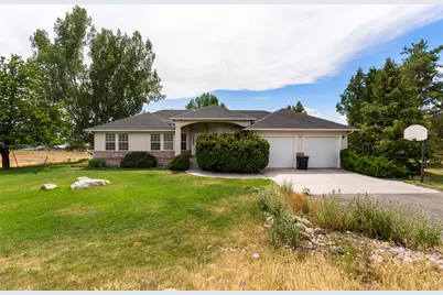 182 E 825 S, Richmond, UT 84333 - Photo 2