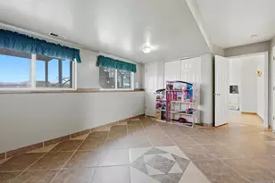5697 S Esprit Dr, Kearns, UT 84118 - Photo 18
