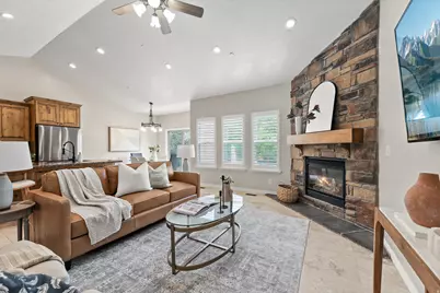 14982 S Winged Bluff Ln E, Draper, UT 84020 - Photo 2