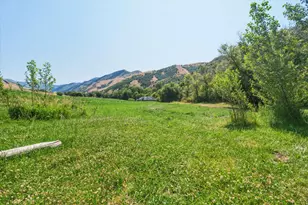 2405 E Canyon Rd, Smithfield, UT 84335 - Photo 46