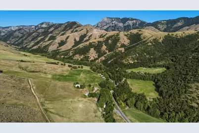 2405 E Canyon Rd, Smithfield, UT 84335 - Photo 2