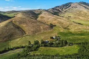 2405 E Canyon Rd, Smithfield, UT 84335 - Photo 4
