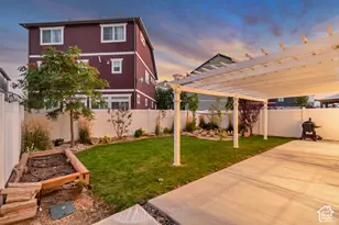 173 E Meandering Way, Saratoga Springs, UT 84045 - Photo 14