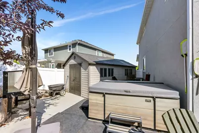 2104 E Weeping Cherry Ln, Eagle Mountain, UT 84005 - Photo 48