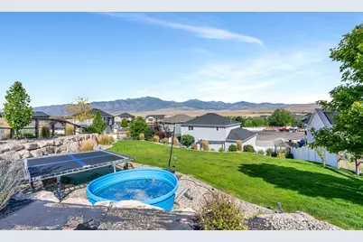 2104 E Weeping Cherry Ln, Eagle Mountain, UT 84005 - Photo 42