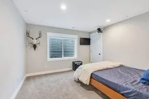 2104 E Weeping Cherry Ln, Eagle Mountain, UT 84005 - Photo 28