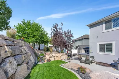 2104 E Weeping Cherry Ln, Eagle Mountain, UT 84005 - Photo 46