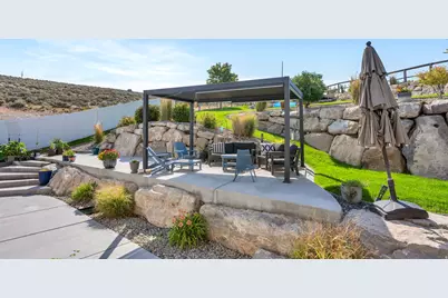 2104 E Weeping Cherry Ln, Eagle Mountain, UT 84005 - Photo 50