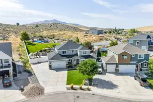2104 E Weeping Cherry Ln, Eagle Mountain, UT 84005 - Photo 58