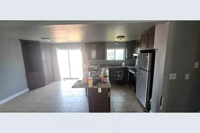 4689 W Delta Park Cir, West Valley, UT 84120 - Photo 12