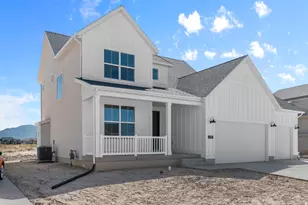 2218 N Hooded Crane Dr, Clinton, UT 84015 - Photo 2