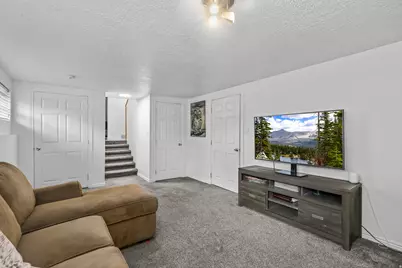 7282 S 2700 W, West Jordan, UT 84084 - Photo 24