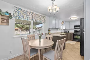 7282 S 2700 W, West Jordan, UT 84084 - Photo 18