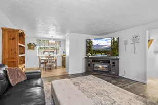 7282 S 2700 W, West Jordan, UT 84084 - Photo 14