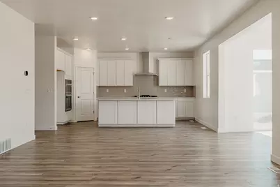 2225 E Granite Ln N, Eagle Mountain, UT 84005 - Photo 8