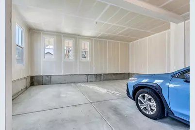 10561 S Boathouse Cir, South Jordan, UT 84095 - Photo 32