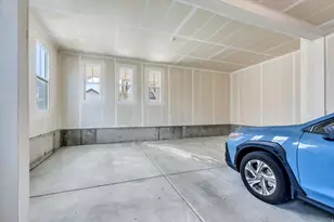 10561 S Boathouse Circle, South Jordan, UT 84095 - Photo 32