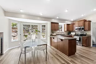 11875 S Elm Ridge Rd, Sandy, UT 84094 - Photo 10
