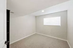 11875 S Elm Ridge Rd, Sandy, UT 84094 - Photo 28
