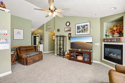 7363 N Ute Dr, Eagle Mountain, UT 84005 - Photo 4