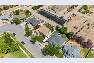 1295 Bridgeview Dr, Layton, UT 84041 - Photo 42