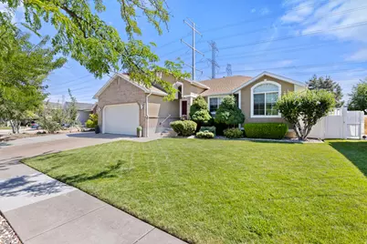 1295 Bridgeview Dr, Layton, UT 84041 - Photo 2