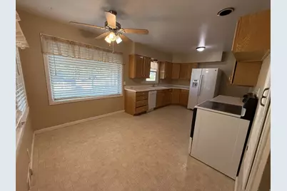 260 N 100 W, Panguitch, UT 84759 - Photo 10