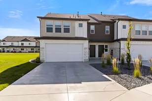 3097 S Old Emigrant Rd, Syracuse, UT 84075 - Photo 1