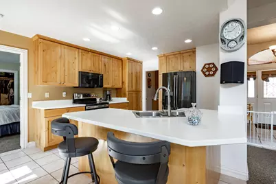 2485 S 1875 W, Syracuse, UT 84075 - Photo 2
