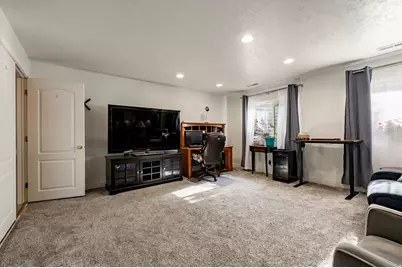 2485 S 1875 W, Syracuse, UT 84075 - Photo 32