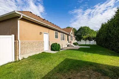 2485 S 1875 W, Syracuse, UT 84075 - Photo 42