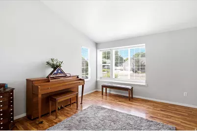3334 W 4725 S, Roy, UT 84067 - Photo 6