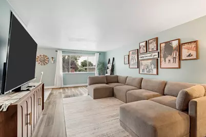 512 N 100 E, Tooele, UT 84074 - Photo 4