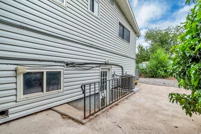 512 N 100 E, Tooele, UT 84074 - Photo 24