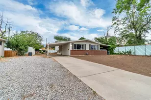 512 N 100 E, Tooele, UT 84074 - Photo 2