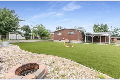 173 E 1050 N, Bountiful, UT 84010 - Photo 20