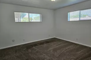 173 E 1050 N, Bountiful, UT 84010 - Photo 32