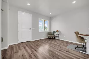 171 E Edgecrest Ln N, North Salt Lake, UT 84054 - Photo 4