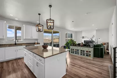 171 E Edgecrest Ln N, North Salt Lake, UT 84054 - Photo 8