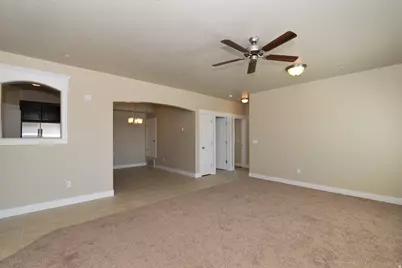 249 W Ridge Rd, Saratoga Springs, UT 84045 - Photo 2