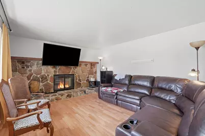1125 W 700 N, Clearfield, UT 84015 - Photo 4