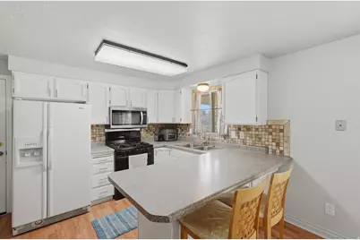 1125 W 700 N, Clearfield, UT 84015 - Photo 8