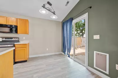 24 N Montrose Ln, Saratoga Springs, UT 84043 - Photo 8