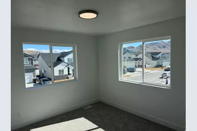5438 N Lindbergh Ln #523, Eagle Mountain, UT 84005 - Photo 12