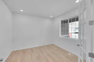 8645 N Halloran Ct, Lake Point, UT 84074 - Photo 8