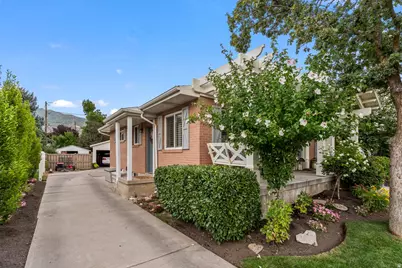 2337 S Country Club Cir E, Salt Lake City, UT 84109 - Photo 32